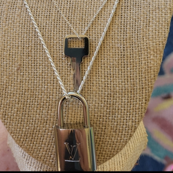 - Silver Louis Vuitton Padlock only paired w/ sterling silver chain โ๏ธ - Picture 2 of 3